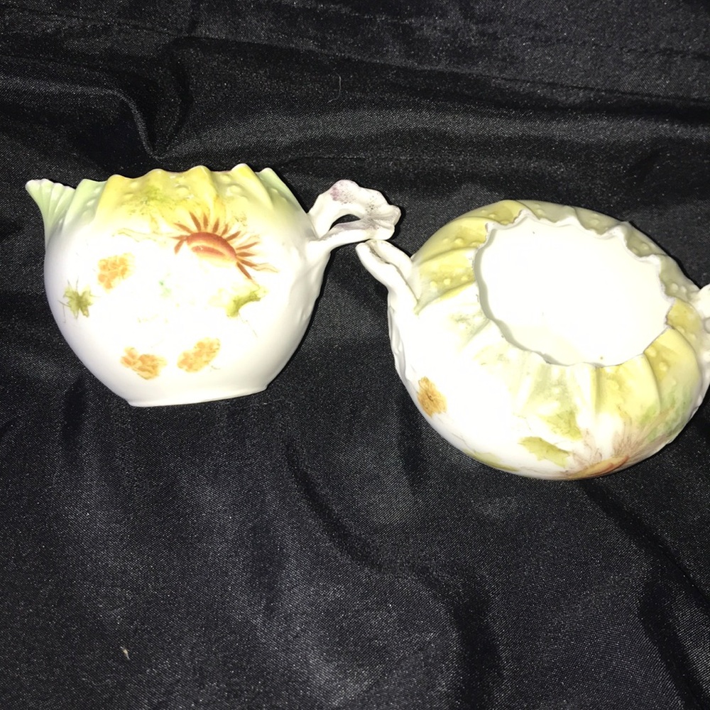 Unknown Creamer and Bowl #97
